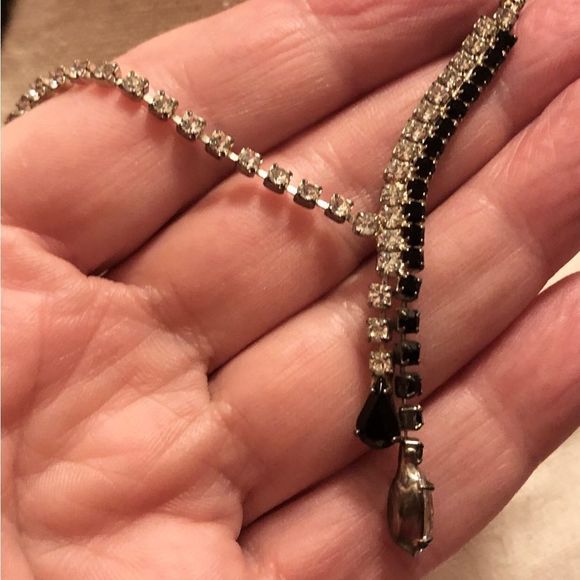 Necklace, faceted crystal tennis 16” + 1” dangle - Picture 3 of 8